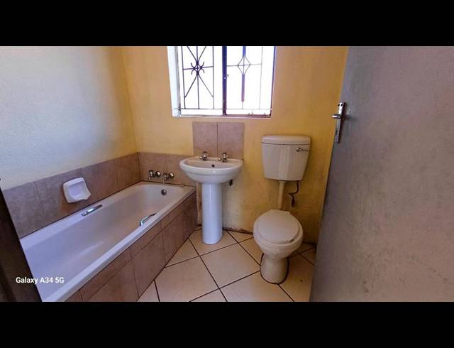 3 BEDROOM HOUSE FOR SALE IN CLARINA